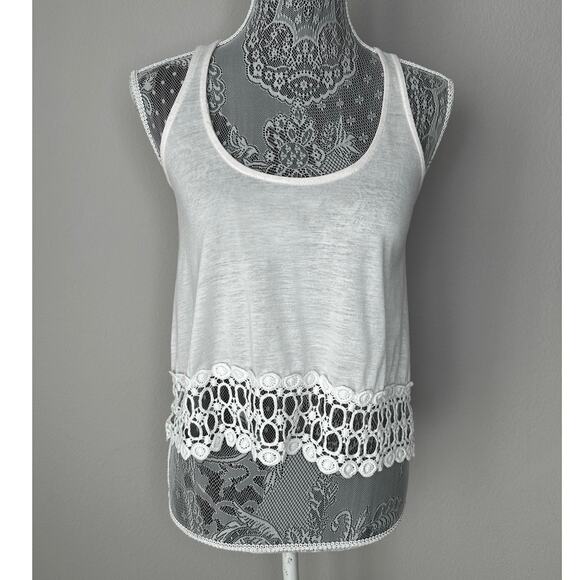 LILY WHITE Womens Scoop Neck Crochet Hem Ivory Cream Tank Top Size XS - Picture 1 of 2